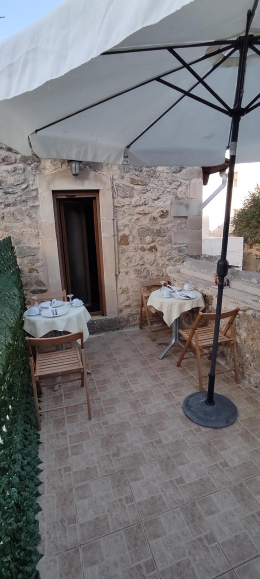Villa Sofita With Tzakouzi Maroulás Exterior photo